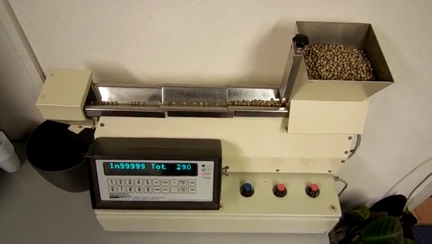 Seed counting machine